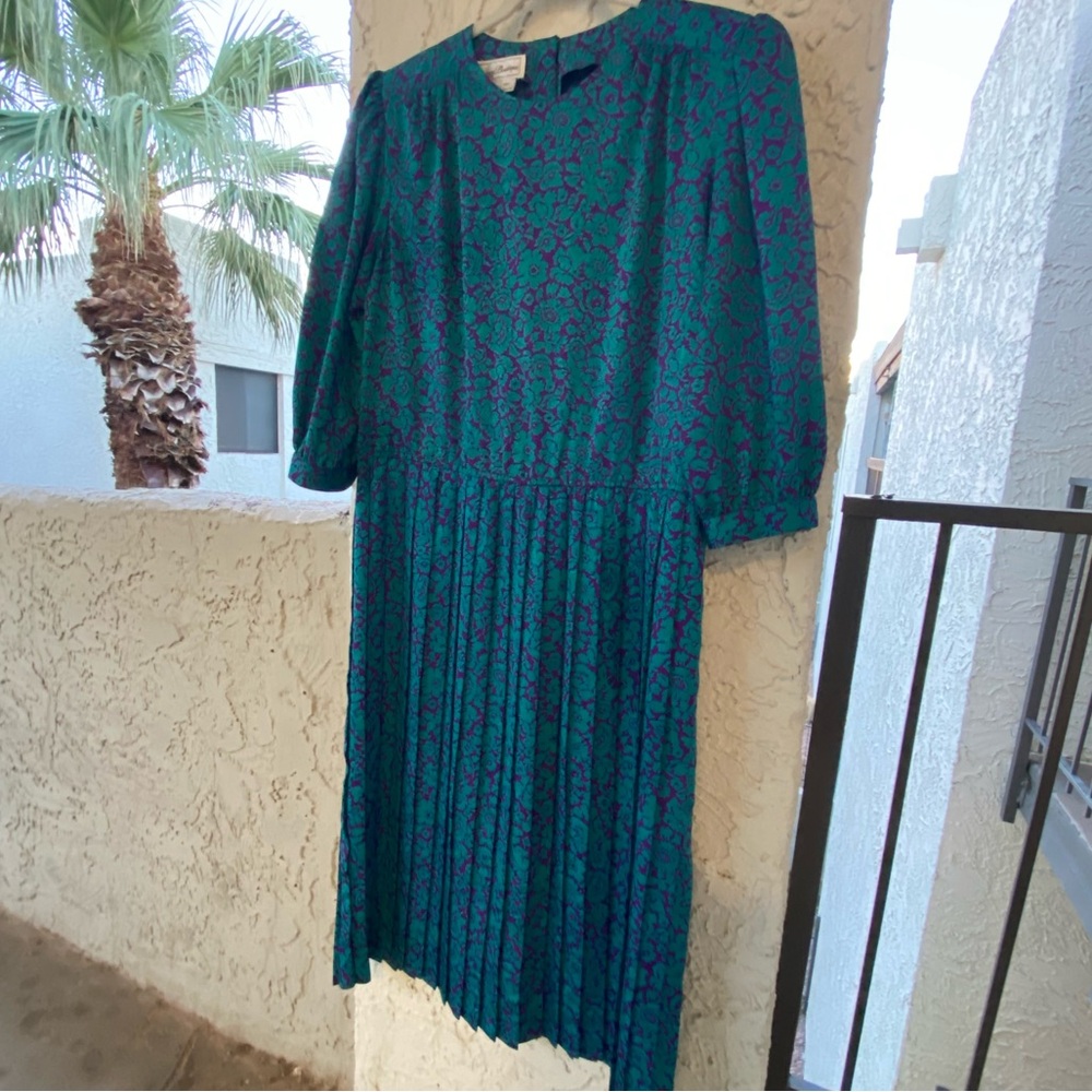 Elegant Vintage 80s Maggy Boutique Teal Purple Floral Pleated Midi Dress Peplum